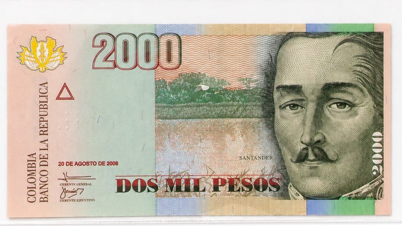 Anverso del billete de 2.000 pesos del Banco de la República, 20 de agosto de 2008, con el retrato de Francisco de Paula Santander