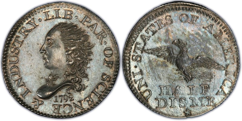 Anverso y reverso de un half disme de 1792: Libertad a la izquierda y águila con HALF DISME