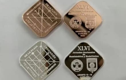 Official copper and silver medals of the 46th National Conference, with the plan of La Plata